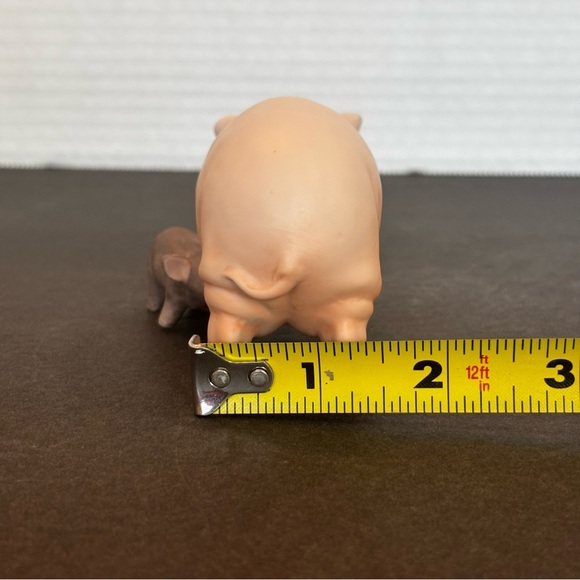 Vintage Enesco 1990 Porcelain Mama Pig & Feeding Piglet Figurine - Picture 9 of 10